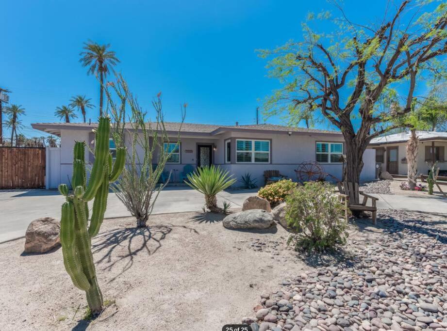 The Pink Cactus - Desert Retreat - Luxe Pool, Golf & Game Room Indio Eksteriør bilde